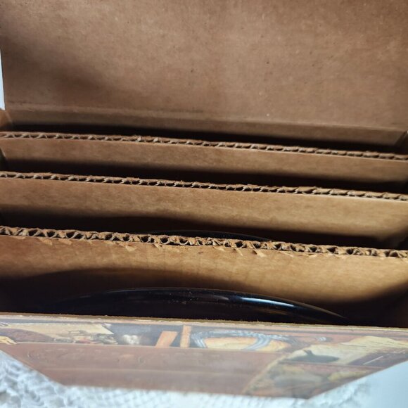 American Bicentennial Amber 8" Salad Plates with Original Box Anchor Hocking - Picture 7 of 12